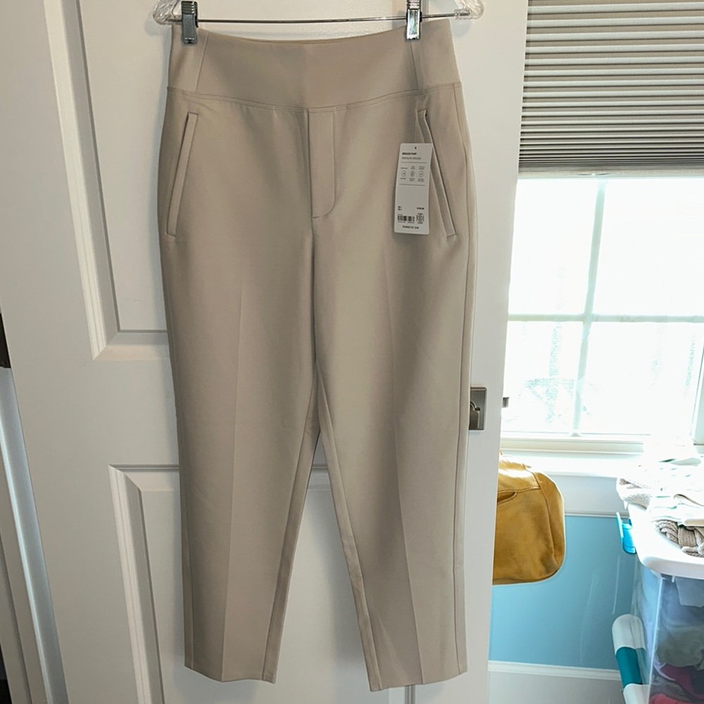 Athleta Endless Pant Size 4 NWT Bone